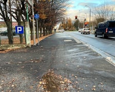 <p>Tędy przebiegać będzie droga rowerowa. Miasto ogłosiło przetarg na jej zaprojektowanie&nbsp;</p>