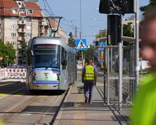 Tramwaje znów jeżdżą ul. Bardzką - 2 sierpnia 2025