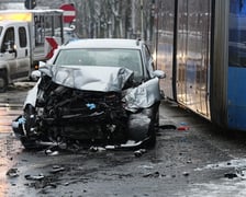 Akcja służb po wypadku na skrzyżowaniu Hallera z Gajowicką