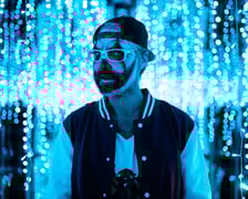 Na zdjęciu artysta L.U.C. w makijażu scenicznym