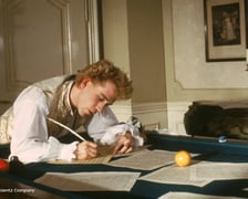 <p>Scena z filmu &bdquo;Amadeusz&rdquo;&nbsp;Milo&scaron;a Formana&nbsp;</p>