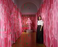 <p>Wystawa &bdquo;Kimono jako doświadczenie. Język sztuki Joanny Hawrot&rdquo; w Muzeum Narodowym we Wrocławiu</p>