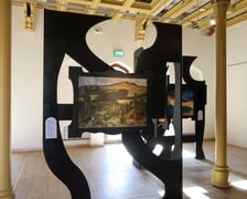 Zdjęcie z wystawy "Świątynia Baśni" w galerii BWA Wrocław Główny