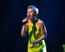 <p>Koncert "I tak przyjdzie wiosna!" został zorganizowany po to, żeby pom&oacute;c ludziom, kt&oacute;rzy ucierpieli w czasie wrześniowej powodzi. Na zdjęciu Katarzyna Mirowska</p>