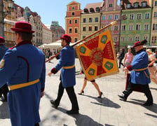 <p class="MsoNormal"><strong>HARMONOGRAM WYDARZEŃ ŚWIĘTA WROCŁAWIA 2026 OD 22.06. DO 30.06.</strong></p>
<p class="MsoNormal"><strong>24 CZERWCA </strong></p>
<p class="MsoNormal"><strong>godz. 10.00 <span style="color: #ee0000;">Uroczyste obchody Święta Wrocławia </span></strong>&ndash; złożenie kwiat&oacute;w w kaplicy Rajc&oacute;w Miejskich, poch&oacute;d radnych, uroczysta sesja Rady Miejskiej Bazylika św. Elżbiety, Rynek, Katedra na Ostrowie Tumskim <a href="http://www.wro.news/rada-miejska">www.wro.news/rada-miejska</a></p>
<p class="MsoNormal"><strong>godz. 18.00</strong> <strong><span style="color: #ee0000;">Spotkanie autorskie z tw&oacute;rcami książki &bdquo;Mister Wrocław&rdquo;:</span></strong> Iwoną Kałużą, Dawidem Błaszczykiem, Alicją Prodeus, Izą Wiśniewską, prowadząca: Anka Bieliz ul. Szewska 78 (Biblioteka Turystyczna)</p>