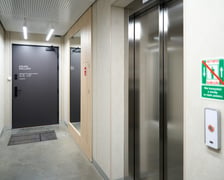 <p>Krupa Gallery mieści się przy ul. księcia Witolda 48/70, na 8 pietrze</p>