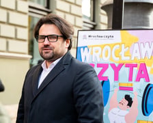 <p>Nowa akcja promującą czytelnictwo &ndash; &bdquo;Wrocław czyta&rdquo; &ndash; Jarosław Perduta, dyrektor Departamentu Kultury i Sportu&nbsp;</p>