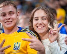 <p>Kibice na meczu Ukraina - Francja na Tarczyński Arenie we Wrocławiu</p>