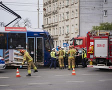 <p>Kolizja tramwaju z samochodem osobowym przy ul. Grabiszyńskiej, 16.04.2026</p>