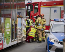 <p>Kolizja tramwaju z samochodem osobowym przy ul. Grabiszyńskiej, 16.04.2026</p>