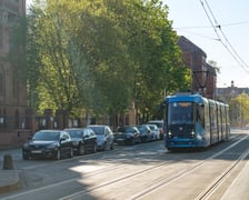 <p>Tramwaje wr&oacute;ciły na Glinianą. Zdjęcia z 1.05.</p>