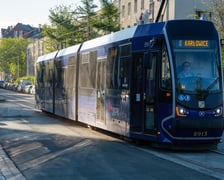 <p>Tramwaje wr&oacute;ciły na Glinianą. Zdjęcia z 1.05.</p>