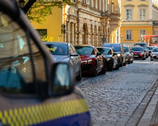 <p>Pierwszy dzień pilotażu na Placu Solnym we Wrocławiu - zakaz wjazdu dla samochod&oacute;w i motocykli</p>