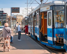 Uszkodzony pantograf w tramwaju na Pl. Jana Pawła II - 5 maja 2026 r.