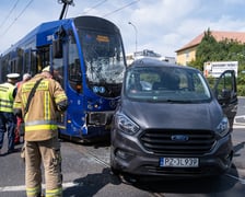 Wypadek tramwaju z samochodem na skrzyżowaniu Toruńska/Brucknera/Kwidzyńska, 2.08.2026 r.