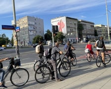 Od wiosny do jesieni ruch rowerowy we Wrocławiu jest bardzo duży