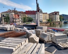 Pod koniec czerwca na most Pomorski Południowy powróciło osiem maszkaronów