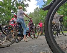 Nowe odcinki Promenady Krzyckiej zostały oddane do użytku. Mieszkańcy mogą korzystać z fragmentów między ul. Bardzką i Śliwkową oraz ul. Ziębicką i Gazową.