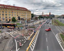 Powstaje droga rowerowa przy wyjeździe z przejścia podziemnego pod pl. Jana Pawła II