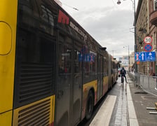 Trwa remont ul. Świdnickiej. Utrudnienia dla kierowców i pasażerów komunikacji miejskiej. Na zdjęciu fragment modernizowanej ulicy