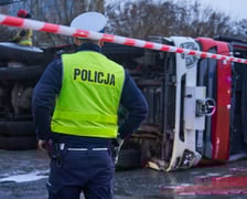 Do wypadku wozu strażackiego i busa doszło dzisiaj rano (23.12.) we Wrocławiu