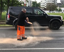 Na placu Społecznym tworzą się duże korki. Zobacz co się stało.