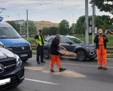 Na placu Społecznym tworzą się duże korki. Zobacz co się stało.