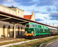 <p>Historyczny pociąg na Dolnym Śląsku</p>