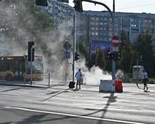 <p>Jazda pr&oacute;bna tramwaju na Nowy Dw&oacute;r. Peron przystanku "Rogowska" okazał się mało przyjazny dla tramwaju Pesa. Od razu go skorygowano.</p>