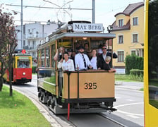 Trasą na Nowy Dwór paradowały zabytkowe tramwaje i autobusy. Pojazdy MPK i KSTM z wrocławianami na pokładach przemierzyły TAT od Dworca Świebodzkiego do nowej pętli przy ul. Rogowskiej.