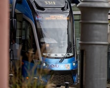 Uroczystość nadania tramwajowi im. Bartłomieja Skrzyńskiego.