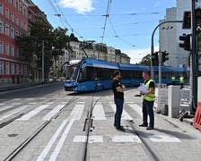 Drugi na Pomorską wjechał Moderus Gamma.