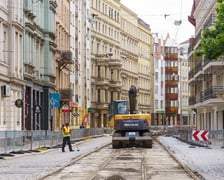 MPK Wrocław wymienia torowisko na ul. Szczytnickiej na odcinku od ul. Piwnej do Curie-Skłodowskiej.