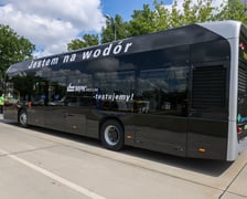 Wrocławskie MPK do 5 sierpnia testuje wodorowy autobus marki Nesobus.