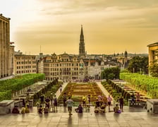 <p class="MsoNormal"><strong>Wylot z Wrocławia</strong>: 16 listopada o godzinie 13:20&nbsp;&nbsp;</p>
<p class="MsoNormal"><strong>Lot powrotny</strong>: 18 listopada o godzinie 15:35</p>
<p class="MsoNormal"><strong>Cena</strong>: 166 złotych</p>
<p class="MsoNormal"><strong>Linia</strong>: Ryanair</p>
<p class="MsoNormal">Z małym bagażem podręcznym w cenie.</p>
