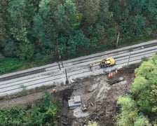 Usuwanie uszkodzeń po powodzi w Bardzie