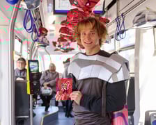 <p>Tramwaj nr 23, w kt&oacute;rym rozdawane są dziś (05.11.2024) rogale marcińskie. Akcja trwa do około godziny 14.00.</p>
