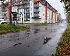 <p>Ulica Mościckiego przed remontem</p>