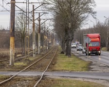 Remontowany będzie odcinek torowiska na ul. Kosmonautów od ul. Jeżowskiej do przystanku "Jeleniogórska". To ostatni fragment trasy na Leśnicę, który jest w złym stanie