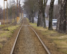 Remontowany będzie odcinek torowiska na ul. Kosmonautów od ul. Jeżowskiej do przystanku "Jeleniogórska". To ostatni fragment trasy na Leśnicę, który jest w złym stanie