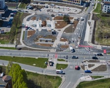 <p>Trasa autobusowa z pętlą "Jagodno" na wysokości ul. Kajdasza. Zdjęcie z lotu ptaka</p>
