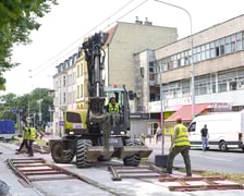 <p>Remont na skrzyżowaniu ulic Powstańc&oacute;w Śląskich i Jastrzębiej we Wrocławiu. 26.07.2025</p>