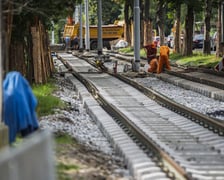 Budowa torowiska na ulicy Kosmonautów