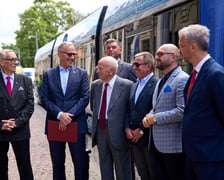 Tramwaj im. Piotra Bednarza – nadanie imienia. Uczestnicy spotkania, 22 sierpnia 2025 r.