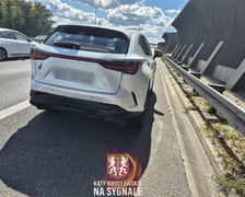<p>Wypadek na AOW - zderzyły się trzy samochody (24 sierpnia)</p>