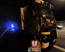 <p>Wypadek na AOW - zderzyły się cztery samochody w tym osob&oacute;wka i trzy ciężarowe - 18 września</p>