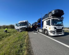 Zderzenie samochodów na S8 na wysokości Oleśnicy