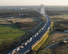 Samochody na AOW, zdjęcie z drona.