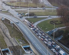 Utrudnienia, wypadek na Placu Społecznym