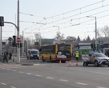 <p>Wypadek na skrzyżowaniu Gubińskiej i Strzegomskiej (9 marca)</p>